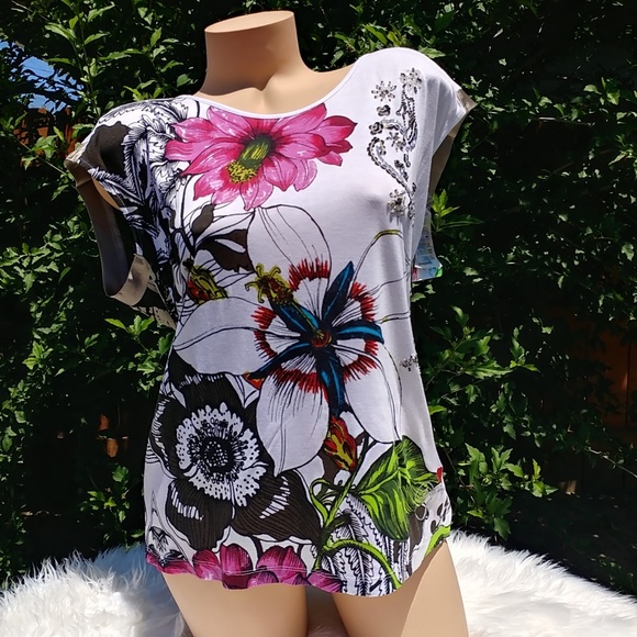 Desigual Tops - NWT Desigual Tropical Print Tee Sequin/Beads L
